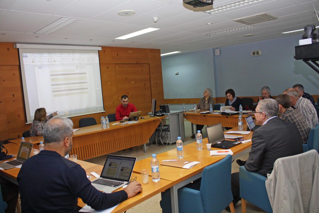 Los especialistas del proyecto EUROJOINER en una de las reuniones de la V sesión de trabajo celebradas en AIDIMME.