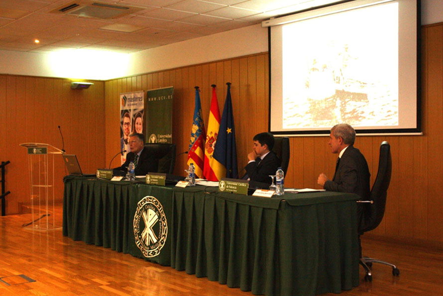 D. José Segarra imparte la lección magistral “Historia, actualidad y futuro del Parque Natural de la Albufera”