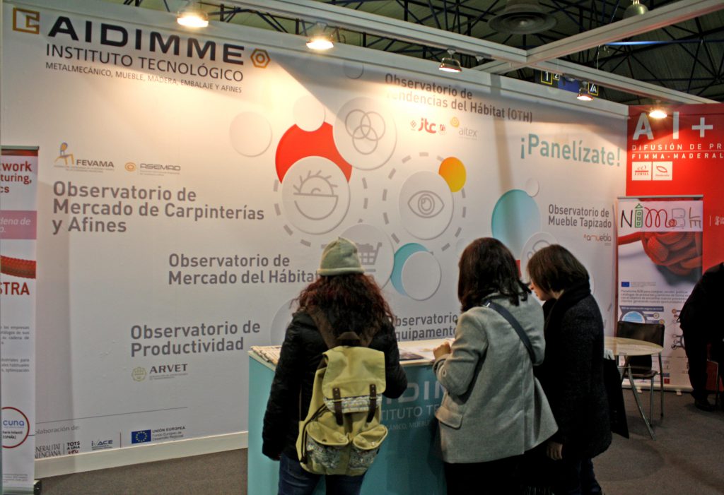 Numerosos estudiantes y equipos de trabajo universitarios del ámbito de la investigación se acercaron a conocer las propuestas del Instituto Tecnológico.