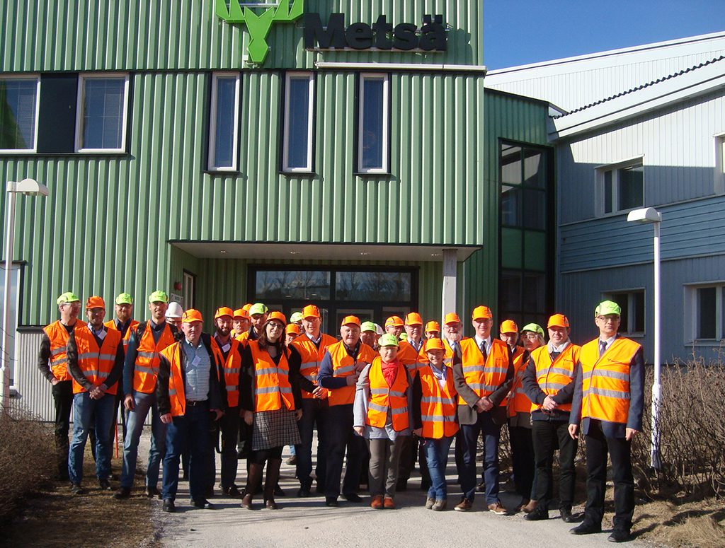 Visita a la industria de acabados en Lohja – región de Lahti, después de la Asamblea General de Innovawood, Marzo 2017 