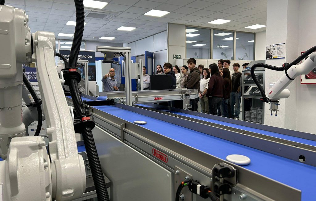 visita alumnos GIIR AIDIMME